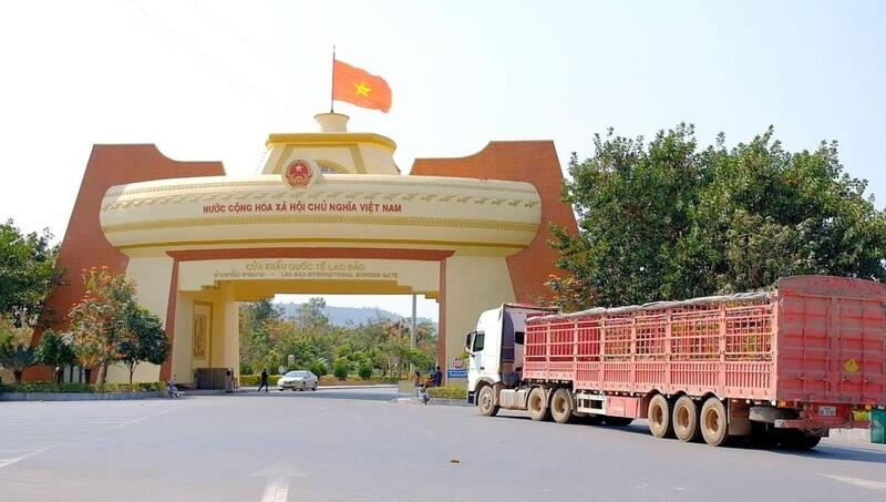 Cửa khẩu quốc tế Lao Bảo (Ảnh: Uông Tân)
