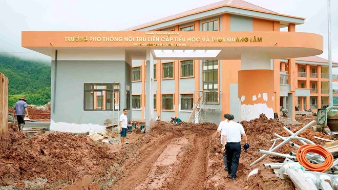 Mục tiêu kép trên các ngôi trường nội trú liên cấp vùng biên
