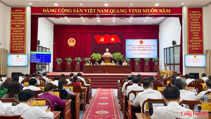 Quang cảnh tại kỳ họp.