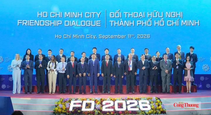 Đại biểu trong nước và quốc tế tham dự sự kiện.