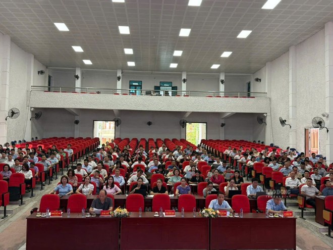 Tập huấn kỹ năng cho cán bộ quản lý sau sáp nhập trường học ở Điện Biên