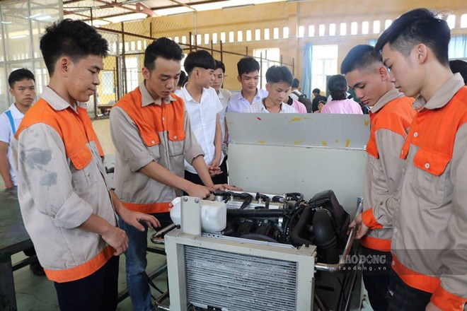 Từ lớp học đến dây chuyền sản xuất ở vùng cao Lào Cai