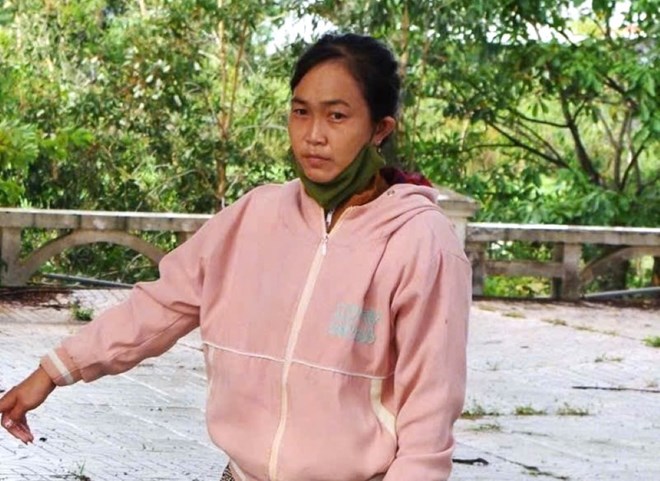 Giả vờ mua vàng, người phụ nữ đeo 1 cây vàng rồi bỏ chạy ở Tây Ninh