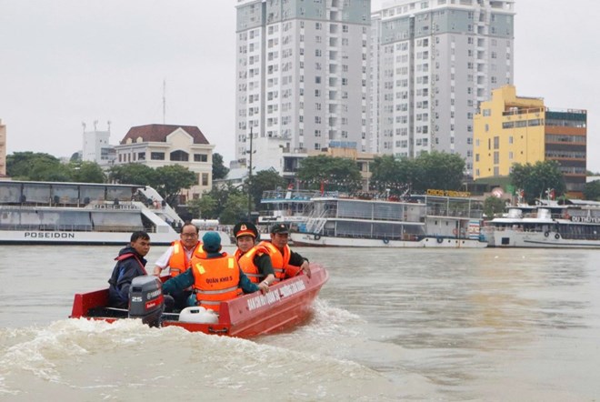 Đà Nẵng đào tạo gần 300 cán bộ làm chủ phương tiện thủy cứu hộ